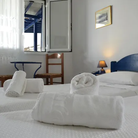 Almira アパート キオニア